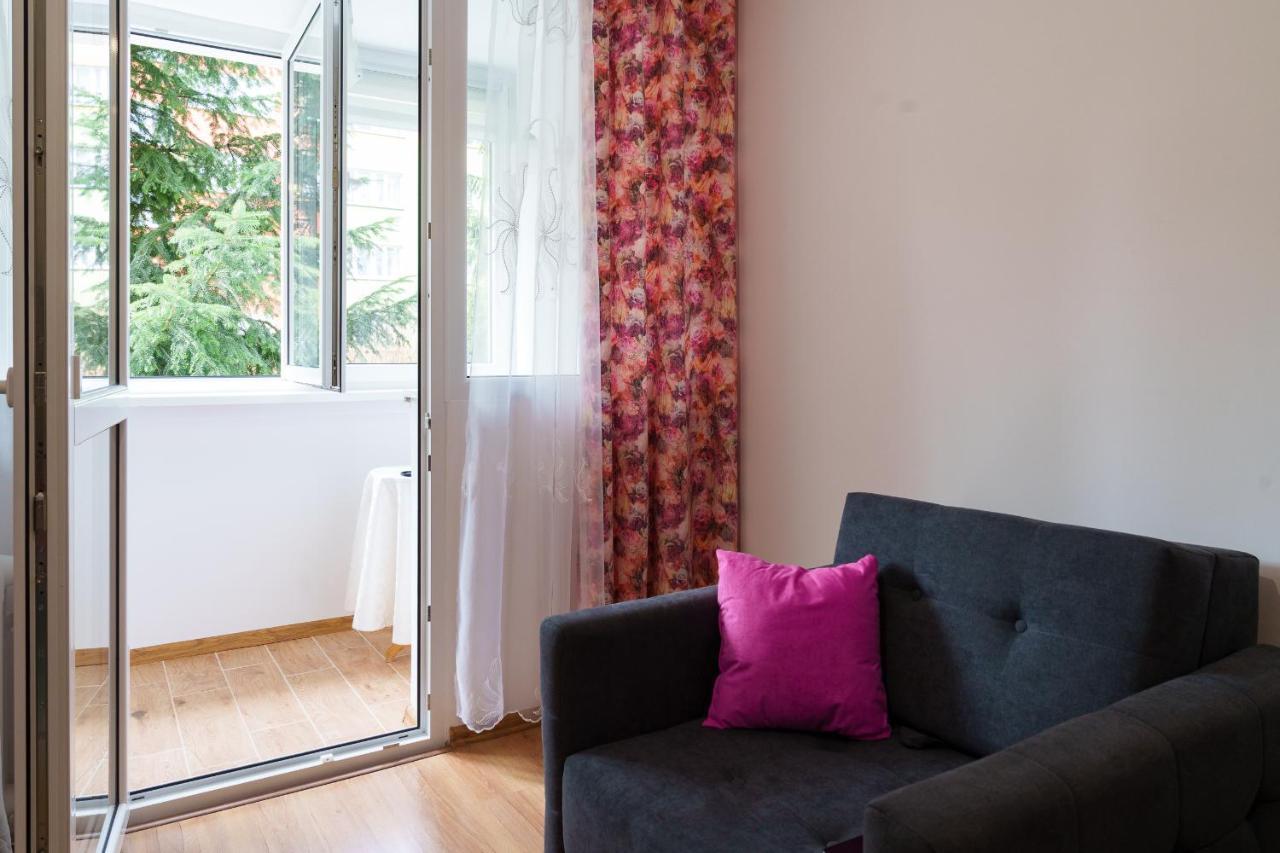 Apartament Pod Swierkiem - Pet Friendly - 2 Osobne Pokoje Dla Max 5 Osob - Space Apart يلينيا غورا المظهر الخارجي الصورة